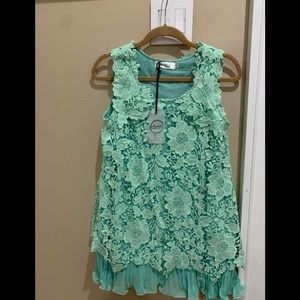 Lace dress sleeveless in mint green